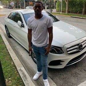 Meet your Posher, Julius